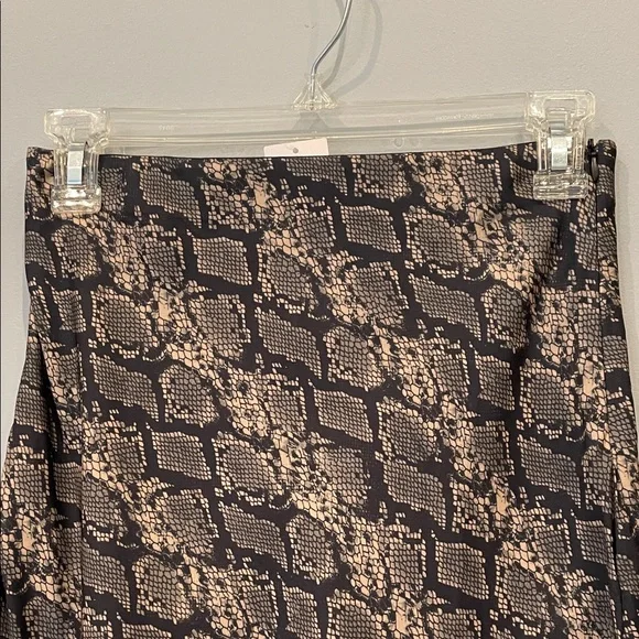 Urban outfitters Snake Print Midi Skirt new with tags - Picture 2 of 3